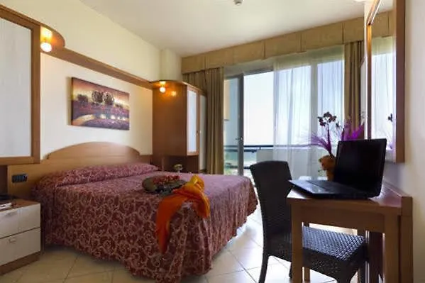 Palm Sea View רימיני