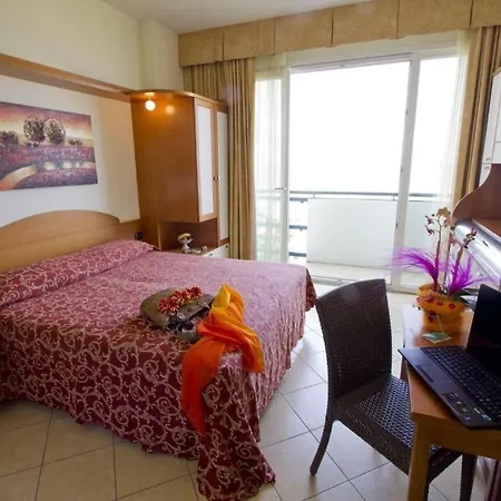 Отель Palm Sea View 3*