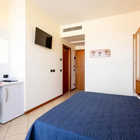 Palm Sea View 3*